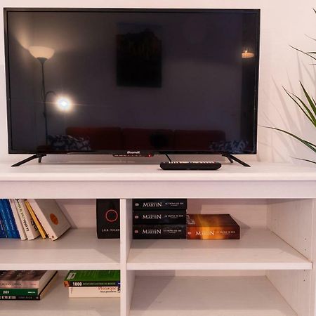 Appartement Coeur De Ville - Wifi - Lave-Seche Linge Pau Dış mekan fotoğraf