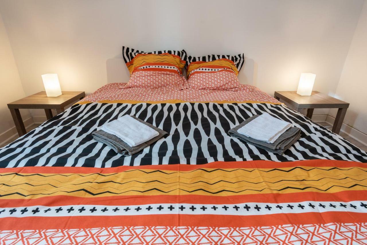 Appartement Coeur De Ville - Wifi - Lave-Seche Linge Pau Dış mekan fotoğraf