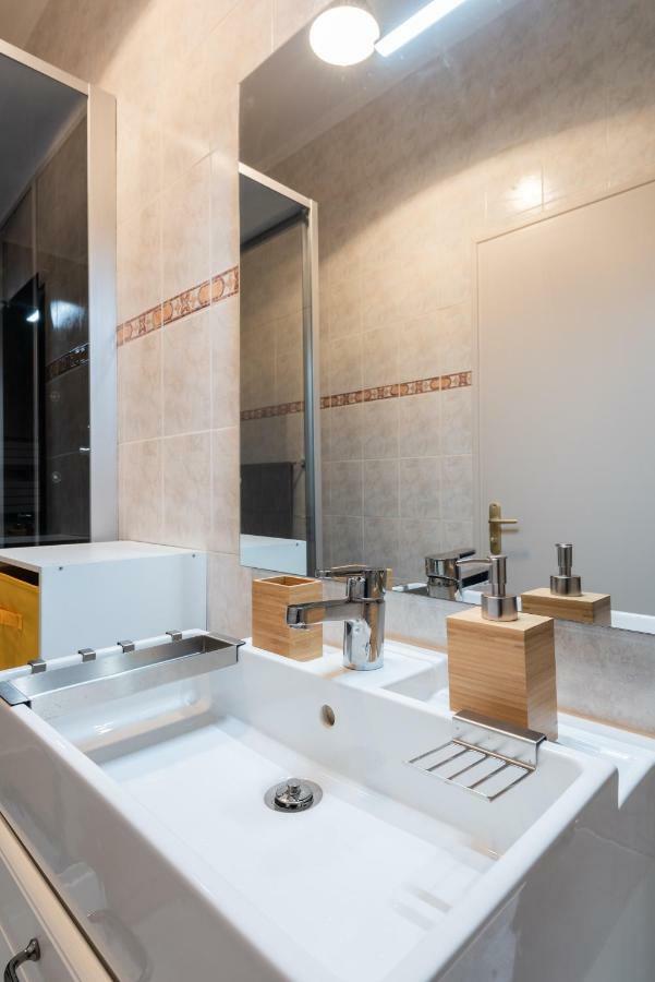 Appartement Coeur De Ville - Wifi - Lave-Seche Linge Pau Dış mekan fotoğraf